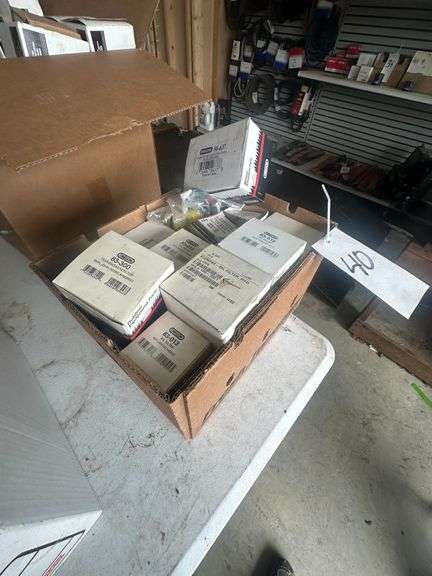 Lot of Various Replacement Oil/Fuel/Transmission Filters