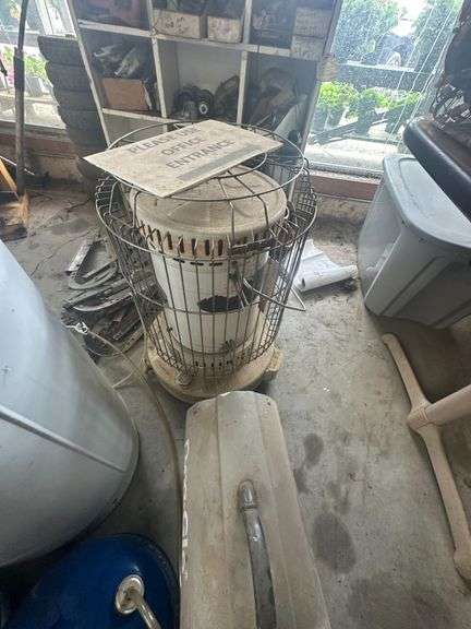 Lot of Assorted Propane Tanks, Fuel Canisters & Heaters