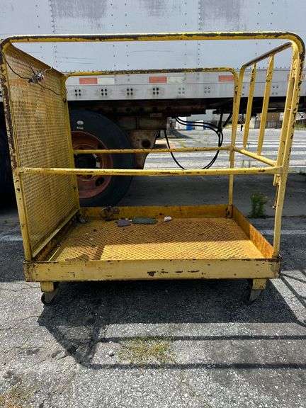 Man Lift Forklift Cage