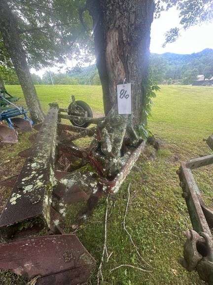 Antique 5 Tooth 3 Point Rear Mounted Moldboard Plow
