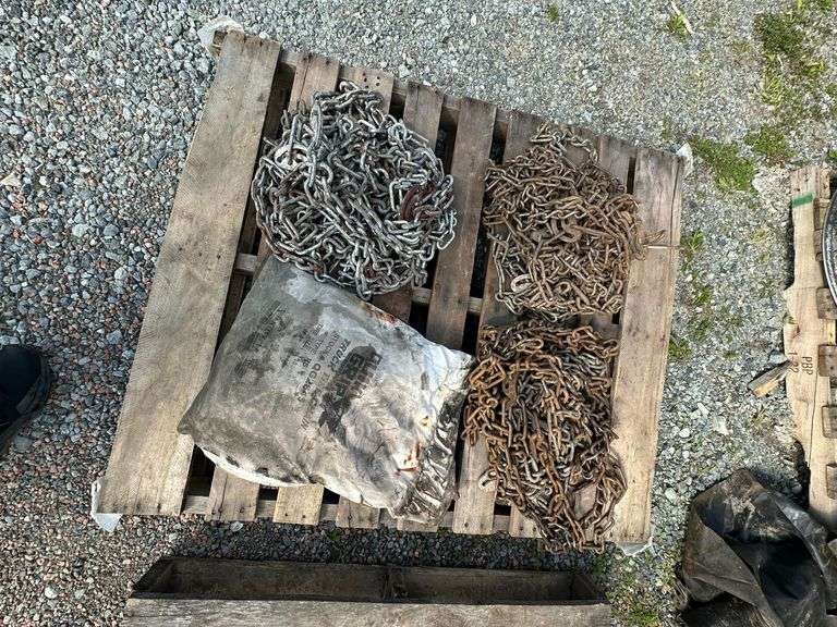 Set of Truck Tire Chains