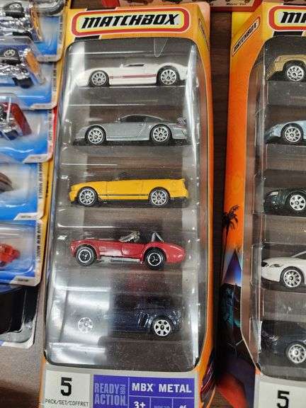 Grouping of 1:64 Scale Matchbox and Hot Wheel Die Cast Cars
