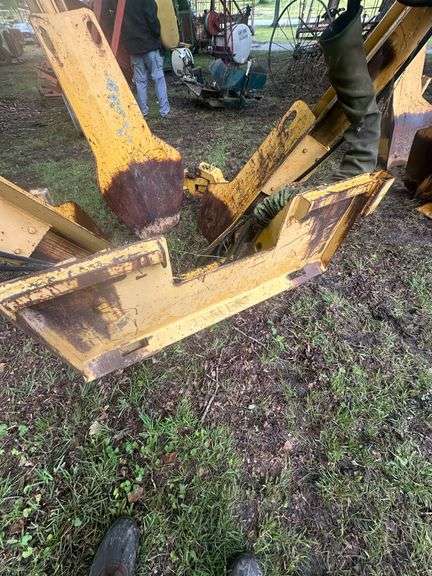 Dutchman Model-240 3 Blade Tree Spade