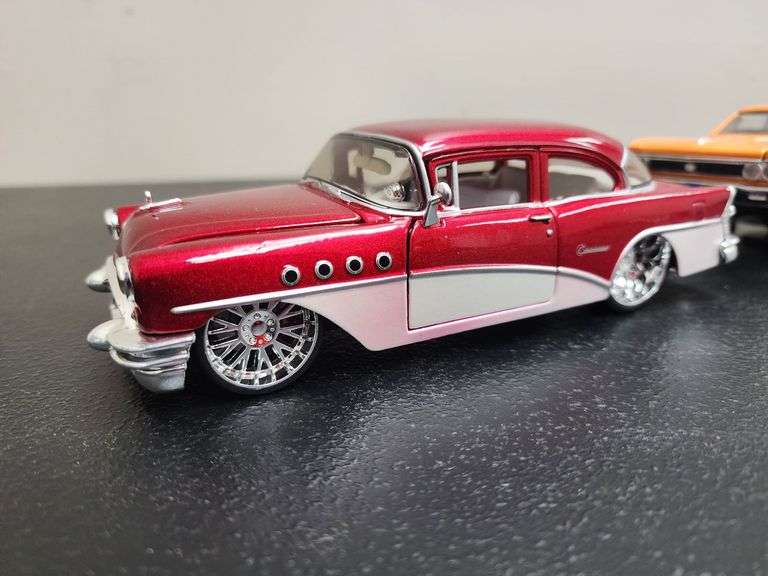 (3) 1:24 Scale Die Cast Cars