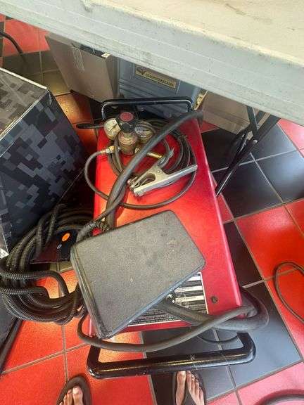 Lincoln Electric Tig Welder 175 Pro-Square Wave Tig 175