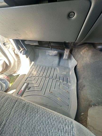 2002 Ford Excursion XLT 4x4 VIN# 1FMNU41S72EC969289
