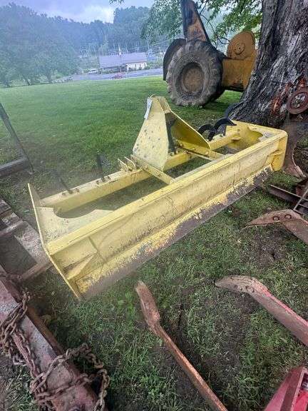 Rear Mounted Box Blade w/ Scarifier Teeth