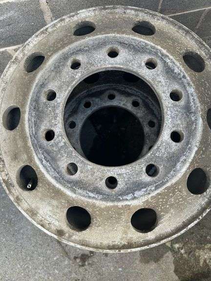 (5x) 2-22.5 Aluminum Wheels & 3-24.5 Steel Wheels