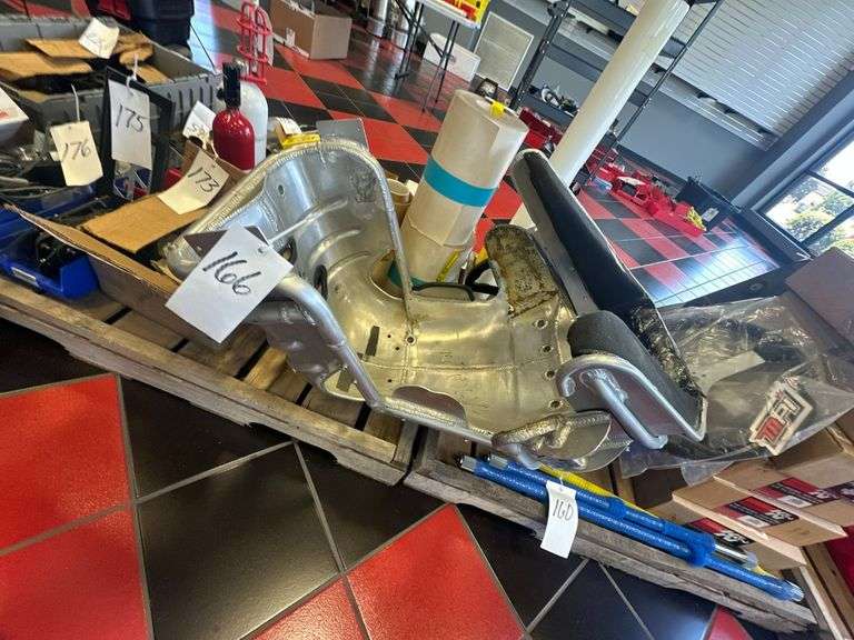 Lajoie Full Containment Seat