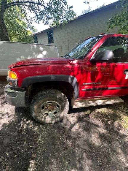 2003 GMC Sierra 2500HD 4x4 Extended Bed VIN# 1GTHK24U74E119422