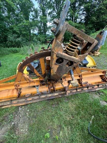 American Road Machinery 10' Plow