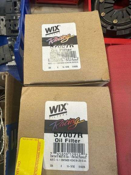 (2x) New Wix 57007R Oil Filters