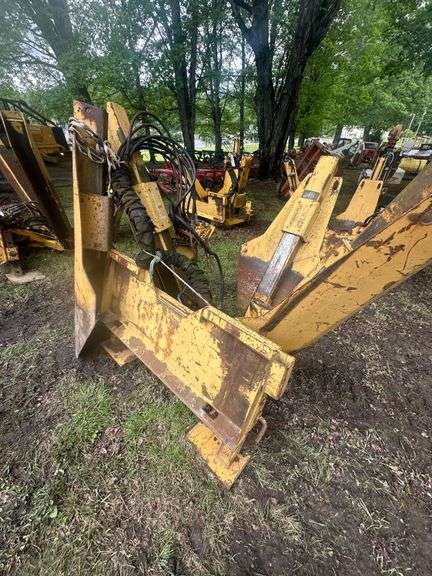 Dutchman Model-300  25 Degree 3 Blade Tree Spade