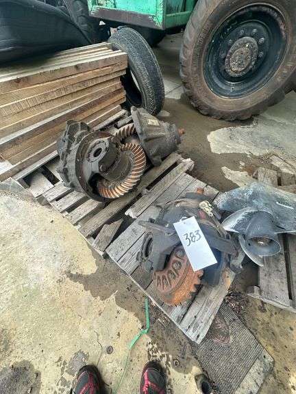 (3x) Cat and Power Train Gears