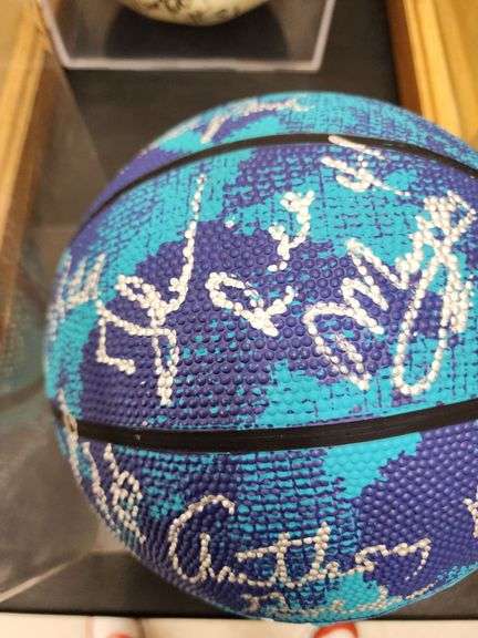 1995-1996 Charlotte Hornets Team Signed Ball