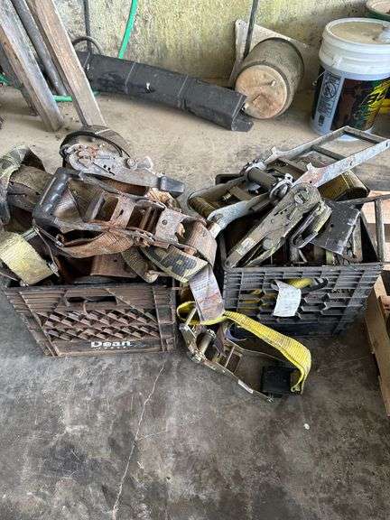Lot of Heavy Duty Commercial Ratcheting Tie Down Straps