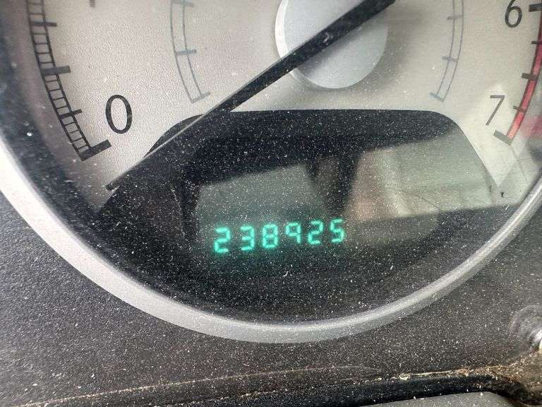 2009 Chrysler Town and Country Minivan VIN# 2A8HR541X9R592642