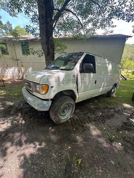 1999 Ford E350 Van VIN# 1FTNE24L2YHA28449