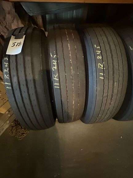 (6x) 11R 24.5 Used Truck Tires