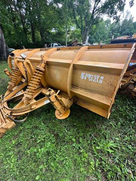 Henke 11' Plow