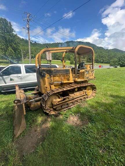 Dresser TD8G Dozer