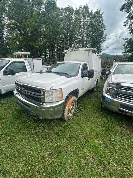 2011 Chevy 3500HD Service Truck 4x4 VIN# 1GB3KZCG8BZ348040