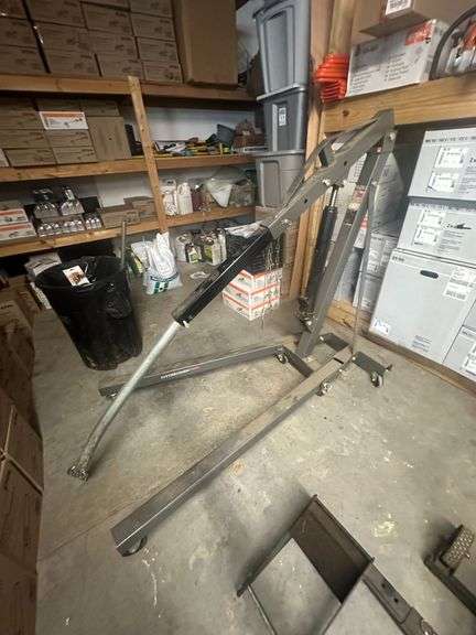 Pittsburgh Heavy Duty 1 Ton Folding Shop Crane