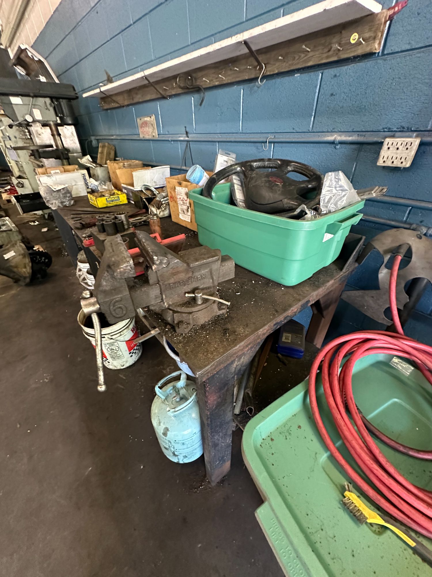 Lot image 2