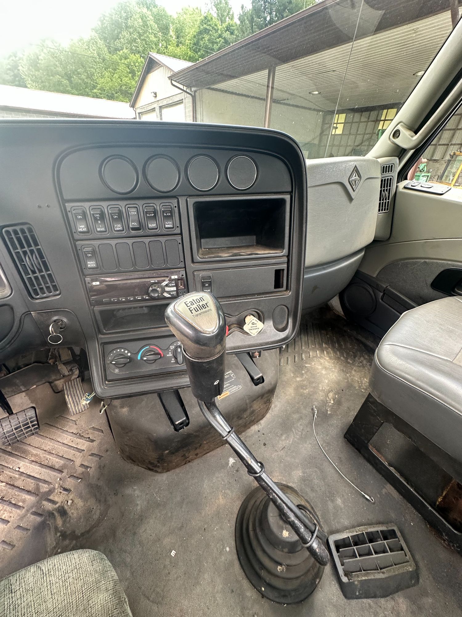 Lot image 12