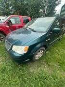 2009 Chrysler Town and Country Minivan VIN# 2A8HR541X9R592642