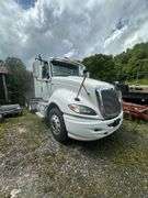 2010 International Prostar 122 Day Cab VIN# 1HSDJSJR9BJ383013