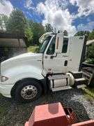 2010 International Prostar 122 Day Cab VIN# 1HSDJSJR9BJ383013