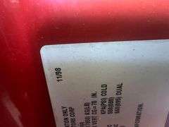 1998 GMC C6500 14" with Liftgate VIN# 1GDJ7H1C3XJ503772