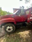 1998 GMC C6500 14" with Liftgate VIN# 1GDJ7H1C3XJ503772
