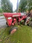 International Harvester model McCormick Farmall 140