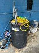 55 Gal Extreme Winter 20 Degree Windshield Washer Fluid w/ Top Mounted Hand Pump