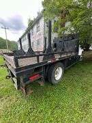 2008 Chevy C7500 Line Truck VIN# 1GBM7C1B88F417491