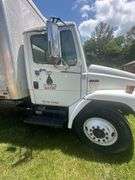 1998 Freightliner FL70 22' Box Truck VIN# 1FV6HJAA6WH961233