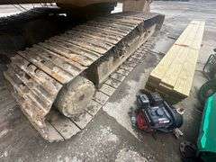 Komatsu PC 200 L Excavator with Thumb