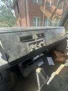 1998 Freightliner FL70 22' Box Truck VIN# 1FV6HJAA6WH961233