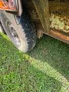 1990 White 26' Gooseneck Trailer