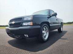 2005 Chevrolet Silverado 1500 Joe Gibbs Performance Package VIN#1GCEC14V75Z125444