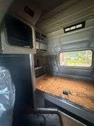 2000 Peterbilt 379 Sleeper Cab VIN# 1XP5DB9X31N553619