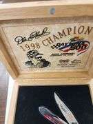 Frost Cutlery 1998 Daytona 500 Champion Dale Earnhardt 40th Anniversary Kife in Display Case