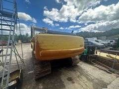 Komatsu PC 200 L Excavator with Thumb