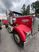 2005 Kenworth  VIN# 1XKWDBOX85J072075