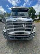 2014 Freightliner Sleeper Cab VIN# 3AKJGLD68ESFP4559