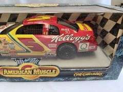 Terry Labonte Hand Signed 1/18 Scale Kellog's #5 Die Cast Car