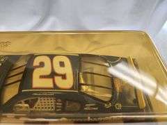Kevin Harvick 1:24 Scale #29 Goodwrench Service Die Cast Car