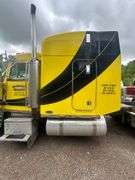 2000 Peterbilt 379 Sleeper Cab VIN# 1XP5DB9X31N553619